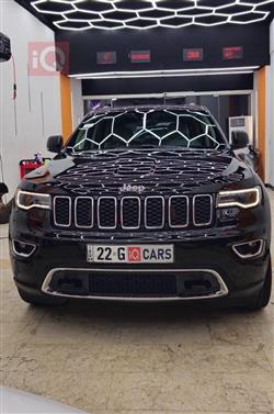 جیپ گراند شیرۆکی